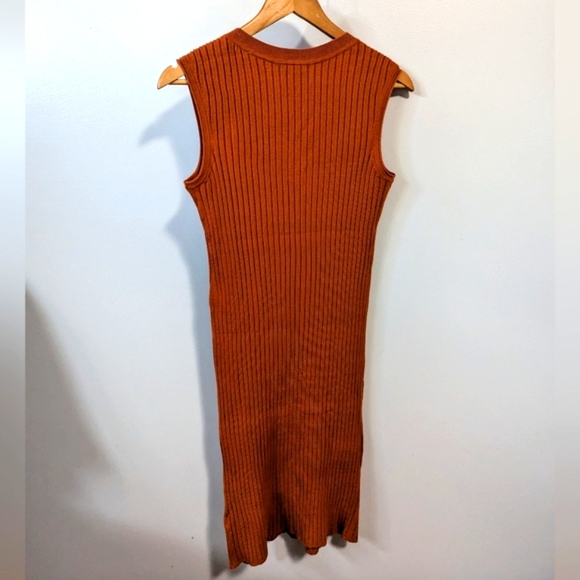 🌻2 for $20 | 🆕 Fitted Sweater Dress - Picture 4 of 8